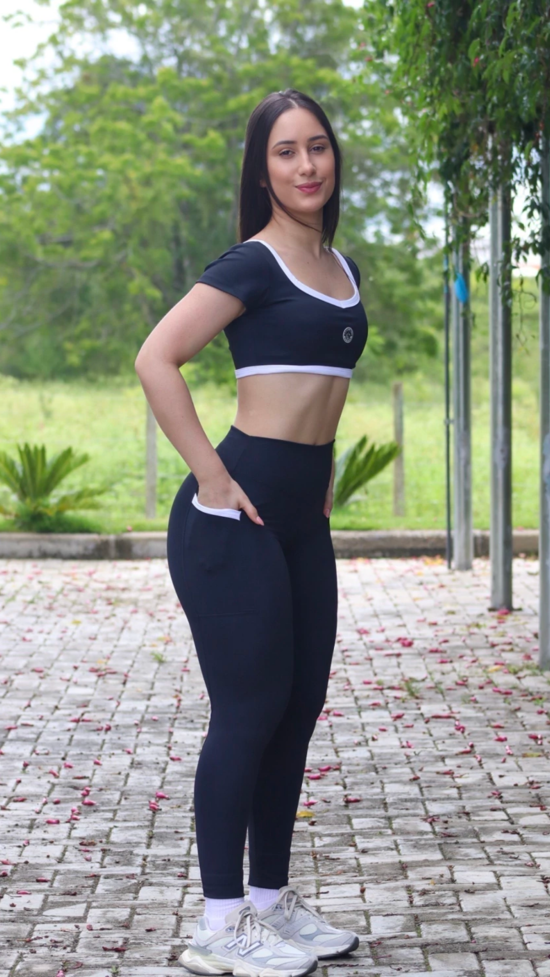 Conjunto Aris