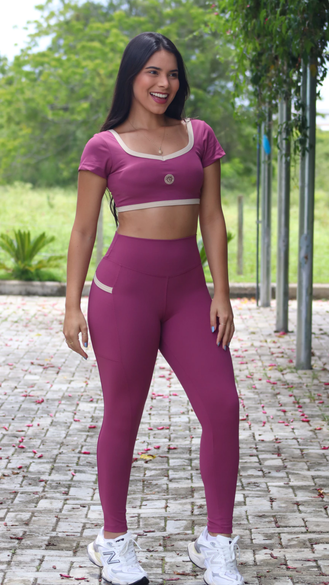 Conjunto Aris